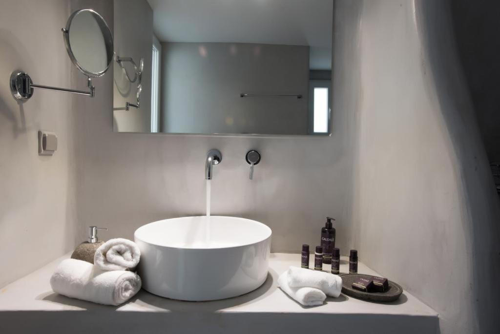 Jonaz Rooms & Suites Ornos (Mykonos) Ngoại thất bức ảnh